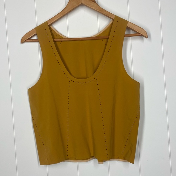 Athleta Terra Tuscan Gold Perforated Crop Tank - Picture 4 of 10